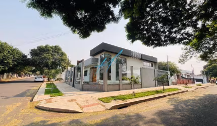 Casa à venda em Maringá, Vila Morangueira, com 3 quartos, com 170 m²
