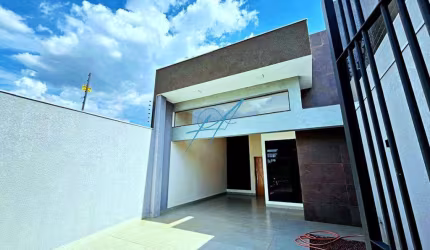 Casa à venda em Maringá, Parque Industrial, com 3 quartos, com 138 m²