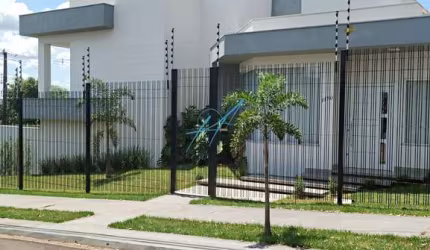 Casa à venda em Maringá, Jardim Tóquio, com 3 quartos, com 219.48 m²