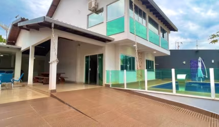 BELÍSSIMO SOBRADO Á VENDA NO CENTRO PORTO RICO