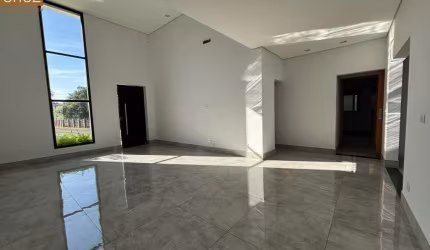 Casa NOVA, 3 suítes, com piscina, em condomínio muito charmoso. Bairro Conceição