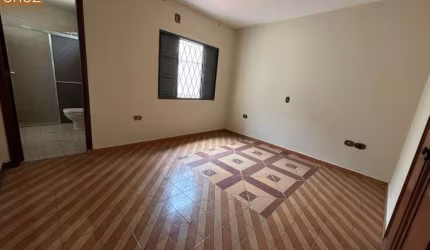 Imóvel com forte vocação comercial - Ideal para negócios de varejo. Bairro: Castelinho