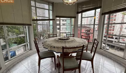 Apartamento pronto, para uso imediato, em edifício charmoso da fase modernista - Praia José Menino/Santos
