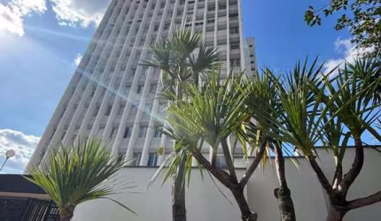 Apartamento amplo, andar alto, completo de armários, com vista panorâmica. Bairro: Vila Boyes