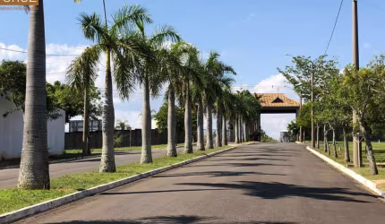 Terreno ótimo, com vista panorâmica, em residencial com completa infraestrutura de lazer (e bônus extra! O comprador ganha a cota de sócio remido do Thermas Park). Bairro: Terras das Águas