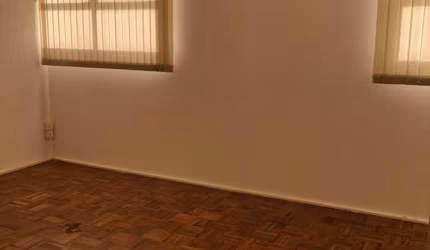 Sala comercial, pronta, para uso imediato. Bairro: Alto