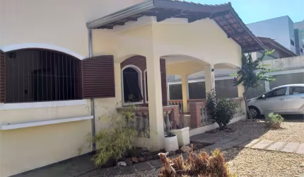 Casa com 3 quartos à venda em Santa Rosa - SP