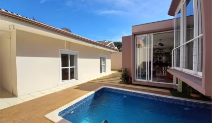 Condomínio com 3 quartos à venda em Pinheirinho - SP