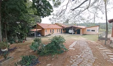 Chácara com 3 quartos à venda em Centro - SP