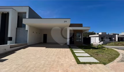 Condomínio com 4 quartos à venda em Roncáglia - SP