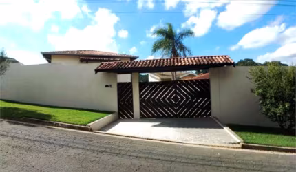Casa com 3 quartos à venda em Vista Alegre - SP