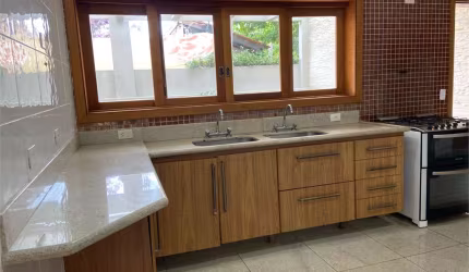 Casa com 4 quartos à venda em Marambaia - SP