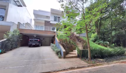 Condomínio com 3 quartos à venda em Rainha - SP