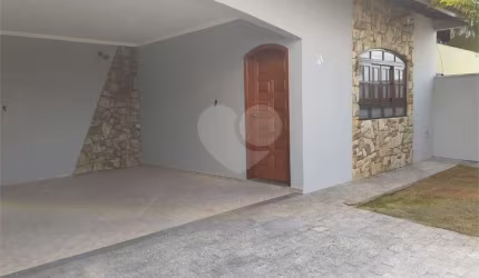 Casa com 4 quartos à venda em Capela - SP