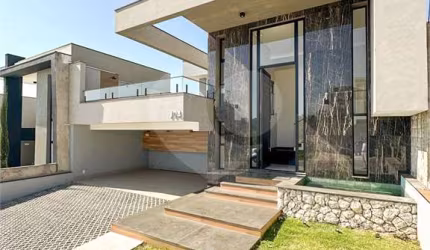 Condomínio com 3 quartos à venda em Roncáglia - SP