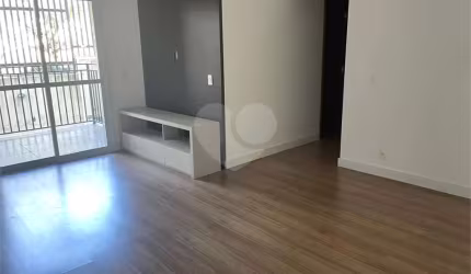 Apartamento com 3 quartos à venda ou para locação em Pinheirinho - SP