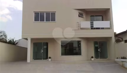 Prédio inteiro à venda em Santa Rosa - SP