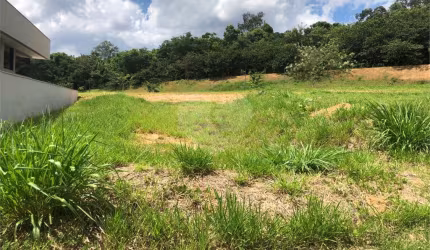 Condomínio à venda em Santa Cândida - SP