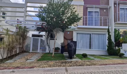 Condomínio com 3 quartos à venda em Observatório - SP