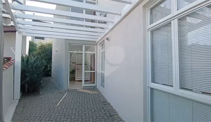 Prédio inteiro à venda ou para locação em Centro - SP