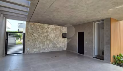Condomínio com 4 quartos à venda em Centro - SP