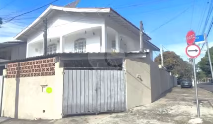 Casa com 3 quartos à venda em Centro - SP