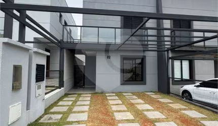 Condomínio com 3 quartos à venda ou para locação em Pinheirinho - SP