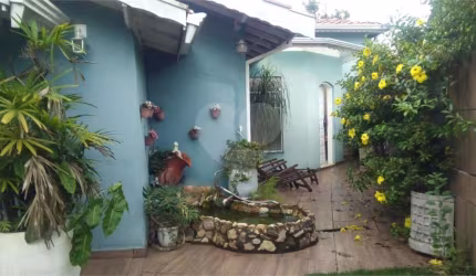 Condomínio com 2 quartos à venda em Vista Alegre - SP