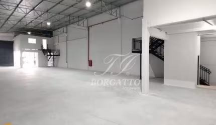 Galpão para alugar, 592 m² por R$ 11.980,00/mês - Praça - Tijucas/SC