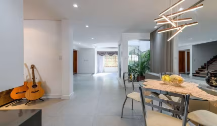 Casa com 4 quartos à venda na Rua Miracema, 297, Chácara das Pedras, Porto Alegre por R$ 2.100.000