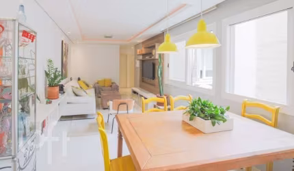 Apartamento com 3 quartos à venda na Rua Ferreira Viana, 666, Petrópolis, Porto Alegre por R$ 669.900