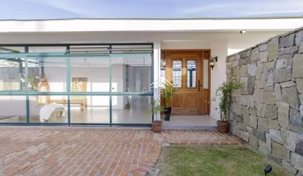 Casa com 3 quartos à venda na Rua Guiraponga, --, São Braz, Curitiba por R$ 1.990.000