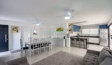 Casa com 4 quartos à venda na Jacinto Antunes da Silva, --, Água Verde, Curitiba por R$ 1.690.000