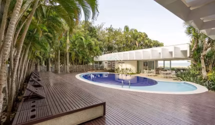 Casa com 7 quartos à venda na Agílio Leão Macedo, --, Caiobá, Matinhos por R$ 40.000.000