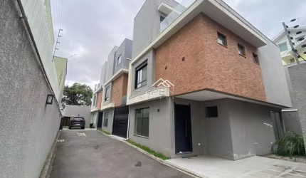 Casa em condomínio fechado com 3 quartos à venda na Rua David Geronasso, --, Boa Vista, Curitiba por R$ 990.000
