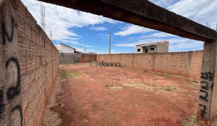 Terreno de esquina no Bairro Laranjeiras murado 260 m2