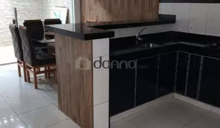 Casa à venda, 2 quartos, 1 suíte, 2 vagas, Recreio dos Bandeirantes - Uberaba/MG