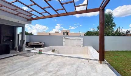 Casa à venda, 4 quartos, 4 suítes, 4 vagas, Residencial Mário de Almeida Franco - Uberaba/MG