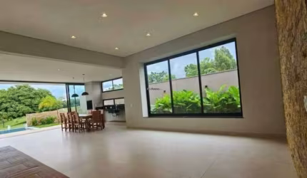 Casa à venda, 6 vagas, Jockey Park II - Uberaba/MG