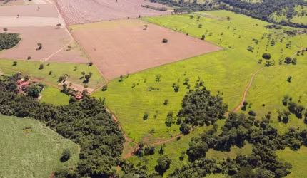Sitio em Uberaba rico em água
