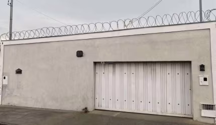Casa à venda, 3 quartos, 1 suíte, 2 vagas, Jardim Elza Amuí I - Uberaba/MG