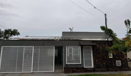 Casa com Piscina, Churrasqueira e Portaria 24h / Vila Arquelau