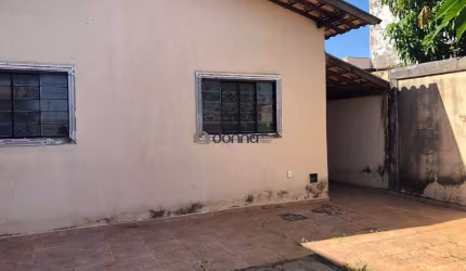 CASA COM 2 QUARTOS - CIDADE NOVA