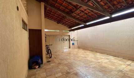 LINDA CASA NO GUANABARA