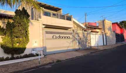 CASA C/ 3 QUARTOS S/ 1 SUÍTE - BAIRRO: QUINTA DA BOA ESPERANÇA