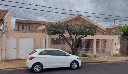 CASA 4 QUARTOS - SÃO SEBASTIÃO