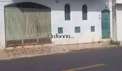 Imóvel composto por 3 moradias no bairro Boa Vista