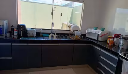 Casa à venda, 2 quartos, 2 suítes, 2 vagas, Parque das Laranjeiras - Uberaba/MG