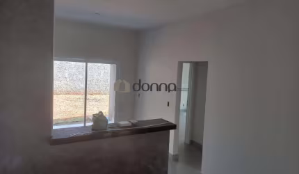 Casa à venda, 2 quartos, 2 vagas, Jardim Espanha - Uberaba/MG