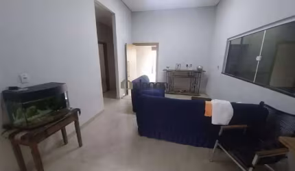 Casa à venda, 2 quartos, 1 suíte, 4 vagas, Centro - Uberaba/MG